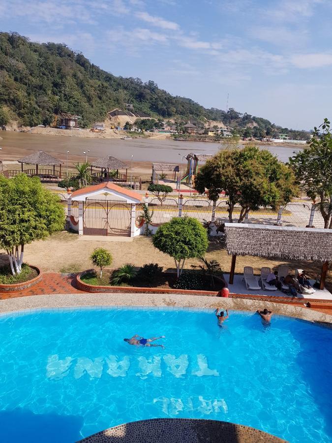 Hotel Takana ルレナバケ エクステリア 写真