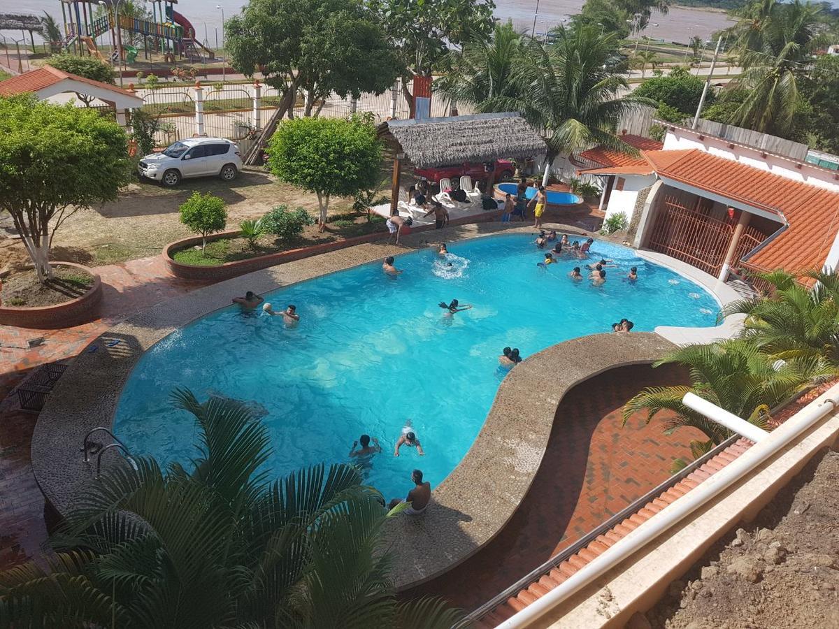 Hotel Takana ルレナバケ エクステリア 写真