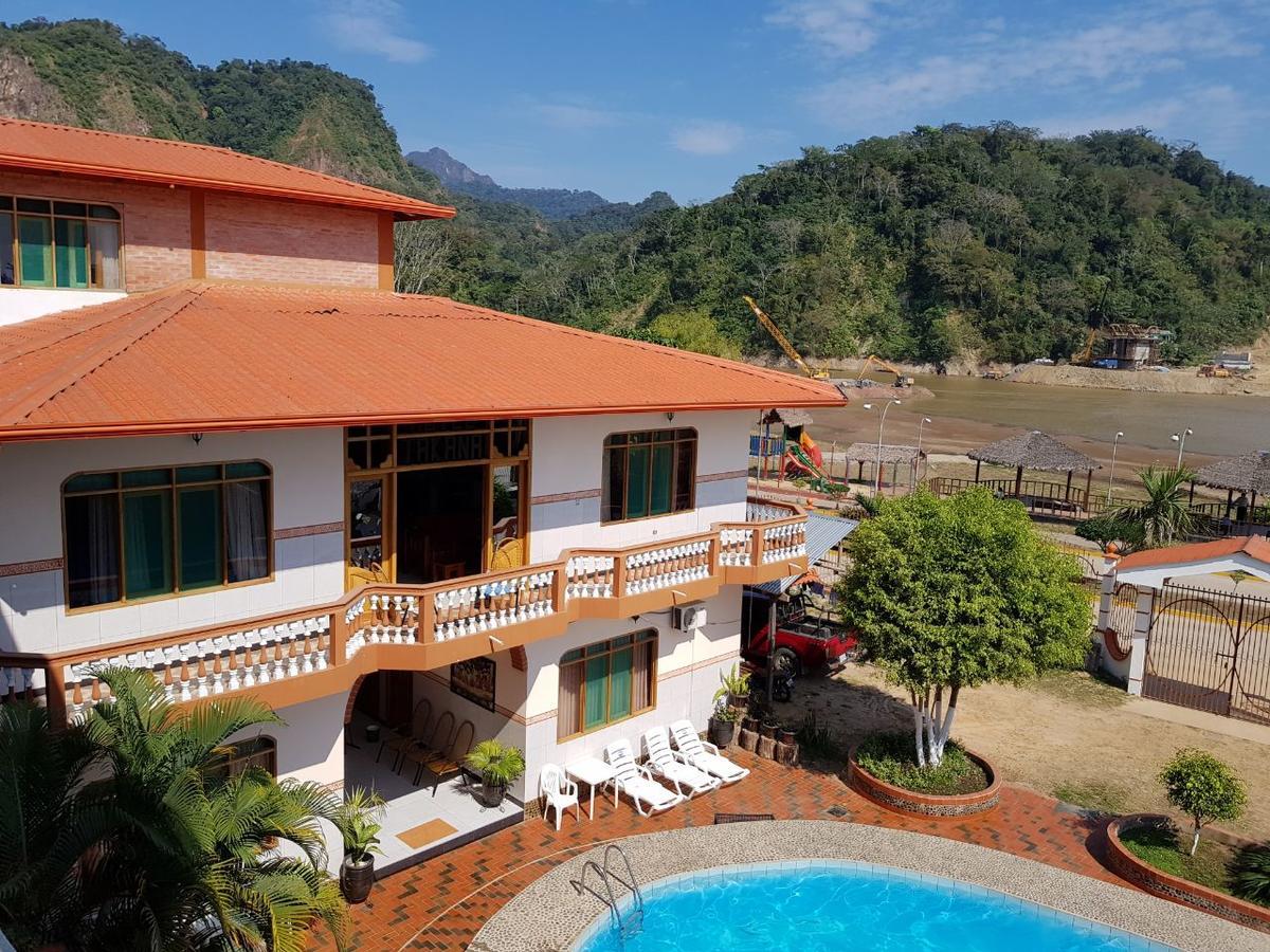 Hotel Takana ルレナバケ エクステリア 写真