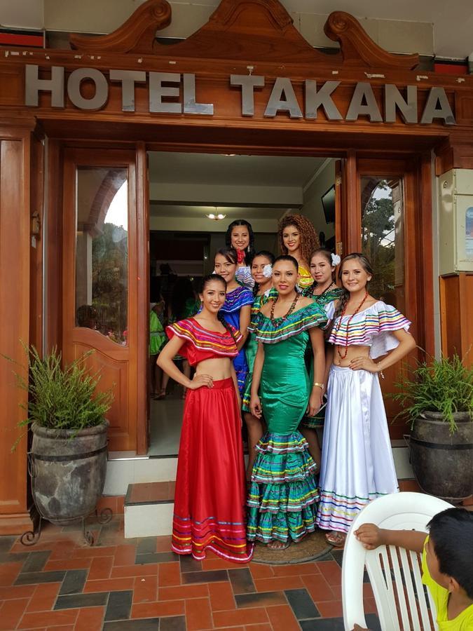 Hotel Takana ルレナバケ エクステリア 写真