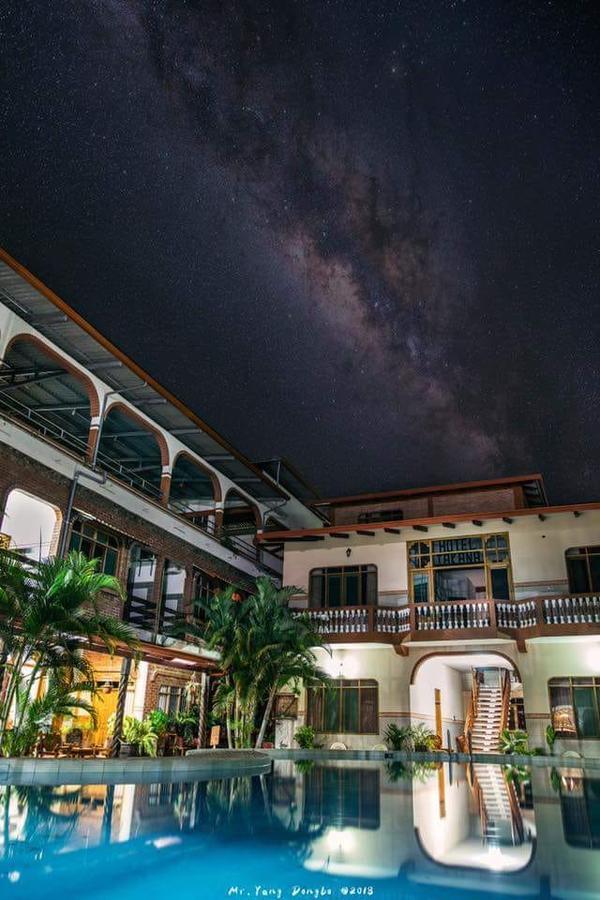 Hotel Takana ルレナバケ エクステリア 写真